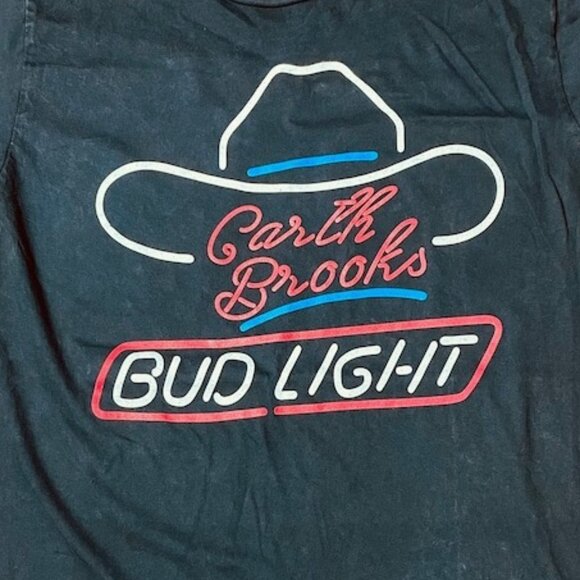 Garth Brooks Bud Country Music Graphic T-Shirt Concert Fan Merch Tee 05 - Picture 2 of 5